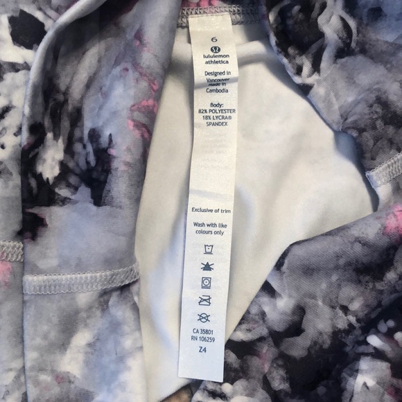 Moody Mirage White Deep Navy Wonder Under Crops - Picture 2 of 6